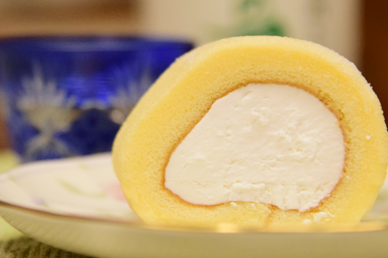 もっちり♪ローソン「もち食感ロール」と酸味さわやか純米生原酒